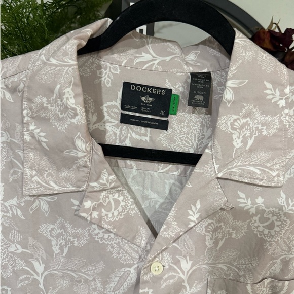 Dockers Men's Pink Floral Casual Shirt size xl - Picture 6 of 9